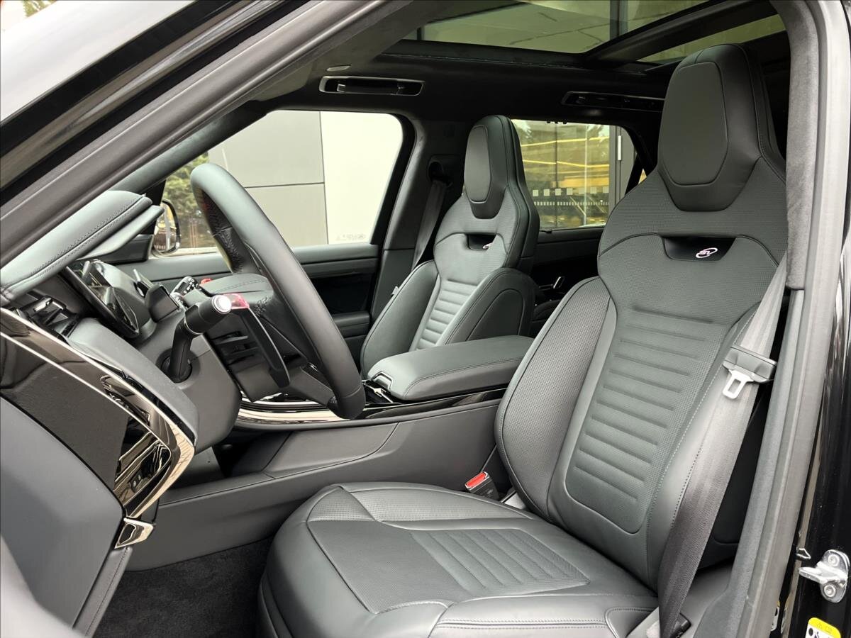 Land Rover Range Rover Sport SUV 4,4 l 467 kw