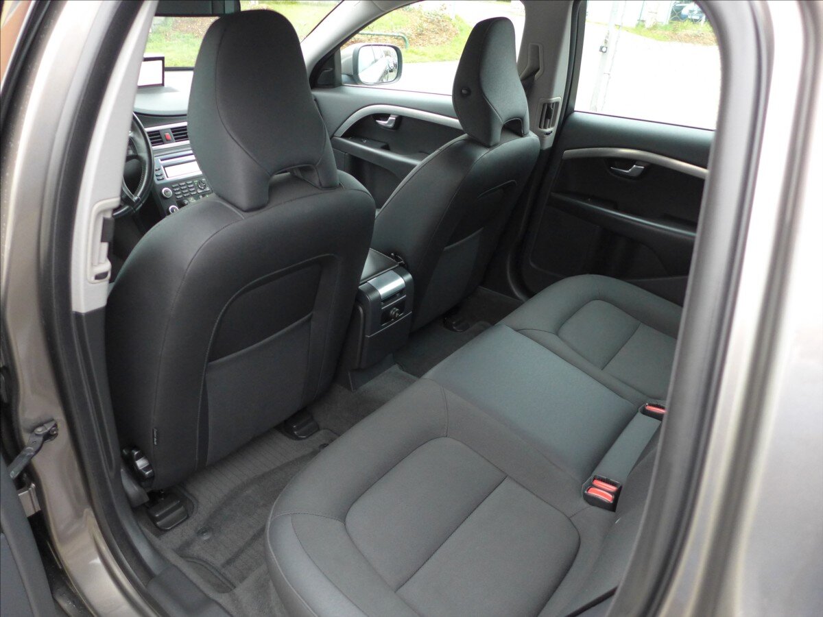 Volvo XC70 Kombi 2,4 l 120 kw