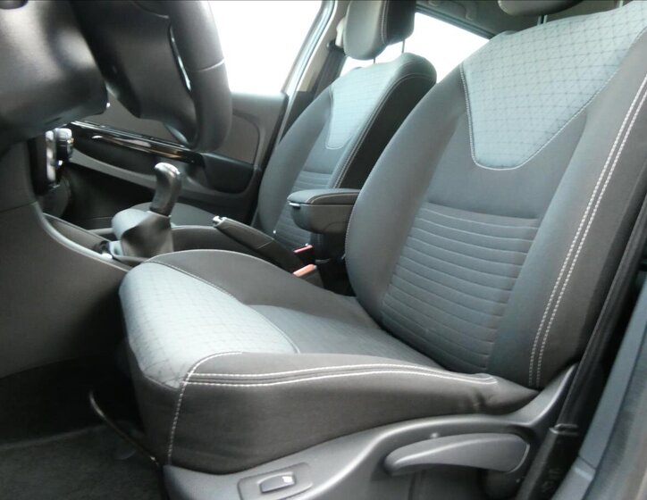 Renault Clio Hatchback 898,0 66 kw