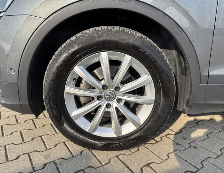 Volkswagen Tiguan SUV / Terénní 1,5 l 110 kw