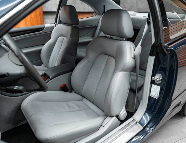 Mercedes-Benz CLK Kupé 4,3 l 205 kw