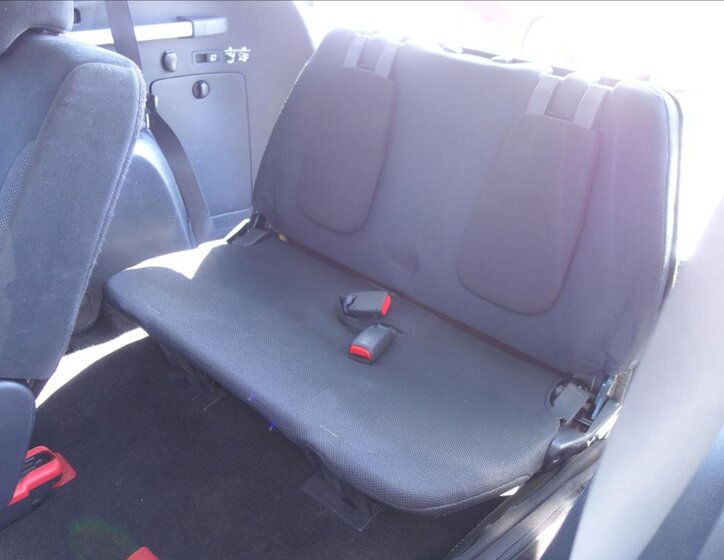 Mitsubishi Outlander SUV / Terénní 2,0 l 103 kw