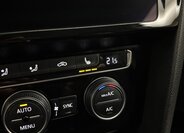 Volkswagen Passat 25