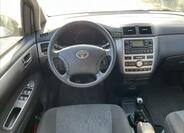 Toyota Avensis Verso 13