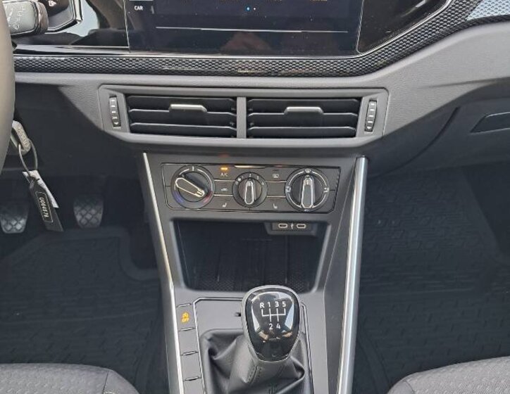 Volkswagen Polo Hatchback 999,0 70 kw