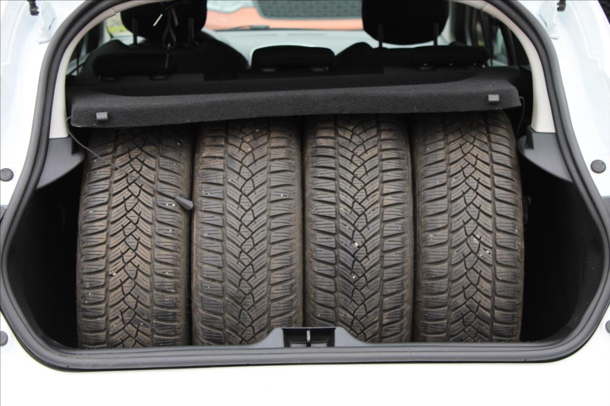 Renault Clio Hatchback 898,0 56 kw