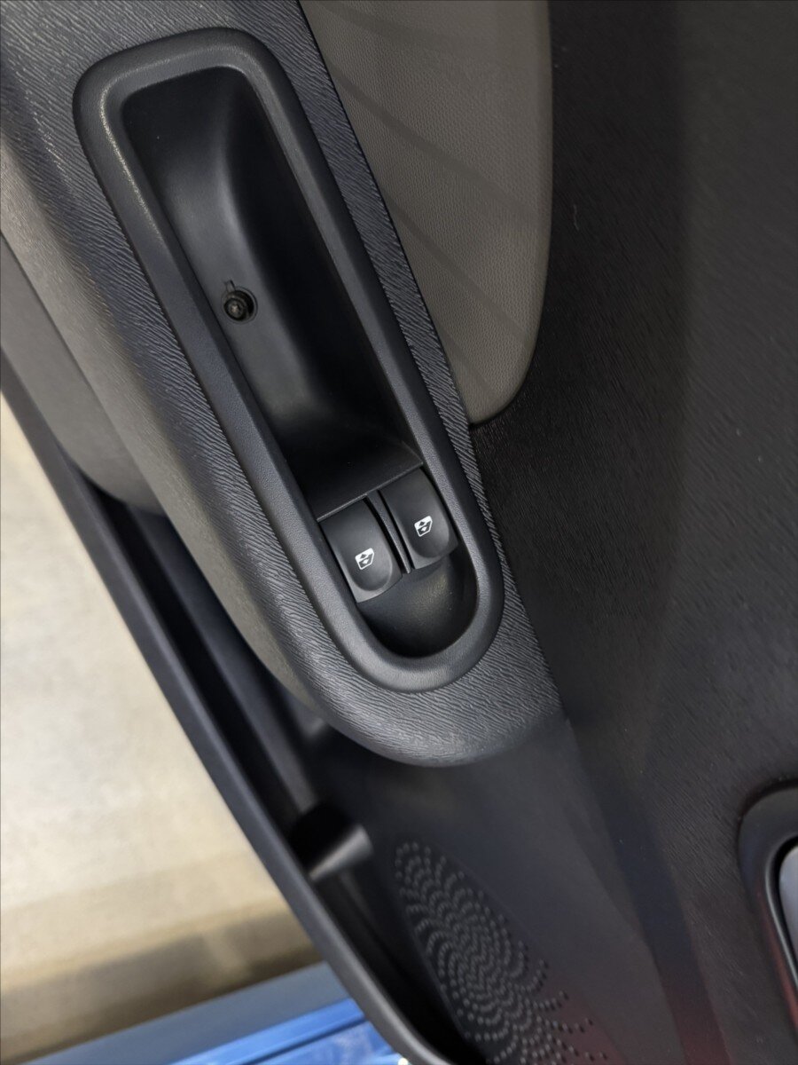 Renault Twingo Hatchback 1,1 l 55 kw