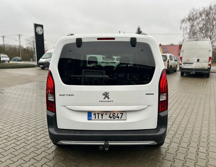 Peugeot Rifter 6