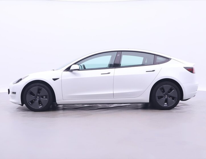 Tesla Model 3 Sedan 0,0 366 kw