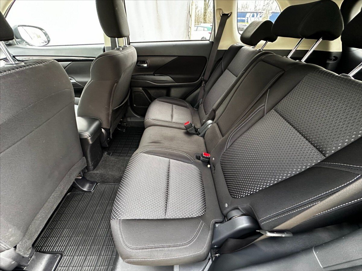 Mitsubishi Outlander Kombi 2,0 l 110 kw