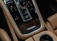 Porsche Panamera 11
