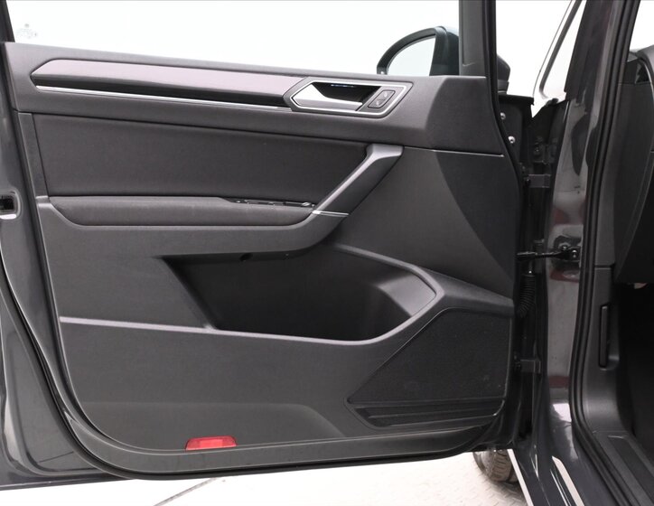 Volkswagen Touran MPV 2,0 l 110 kw