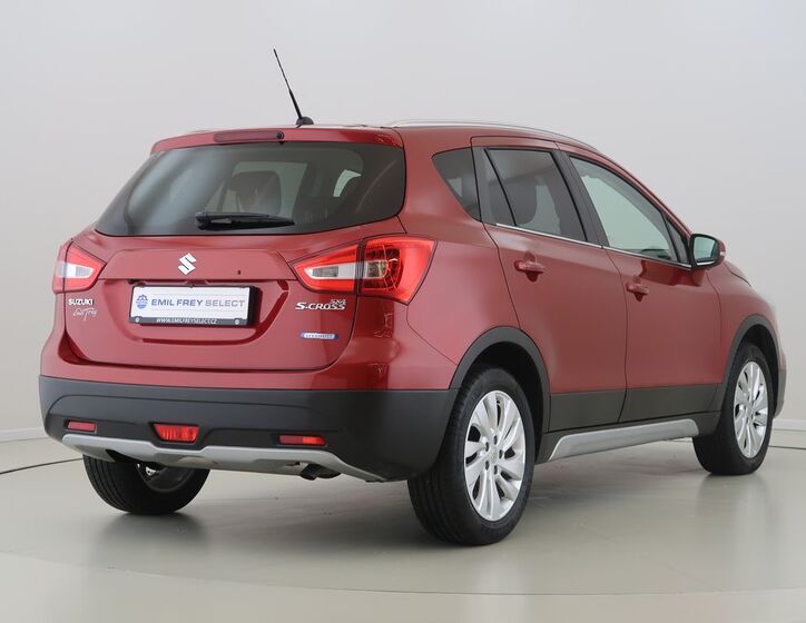Suzuki SX4 S-Cross 5