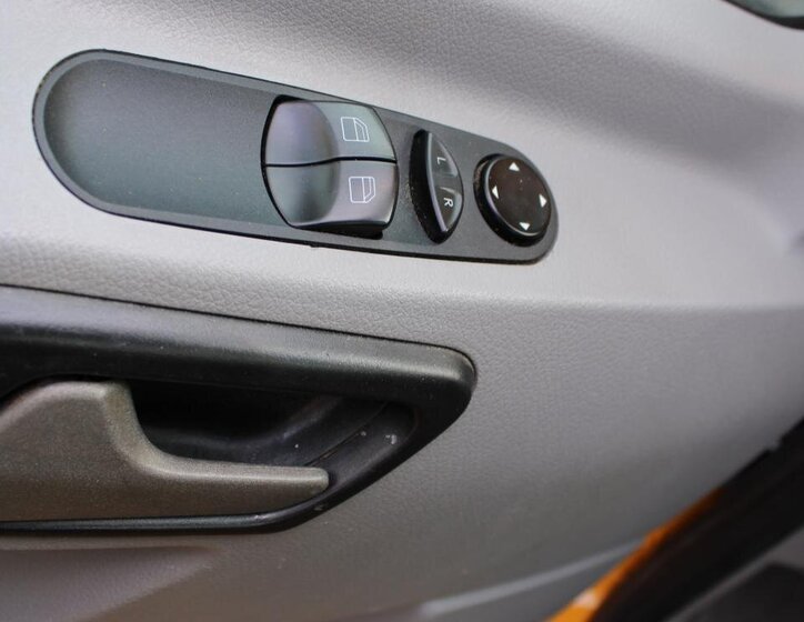 Mercedes-Benz Sprinter Užitková 2,1 l 120 kw