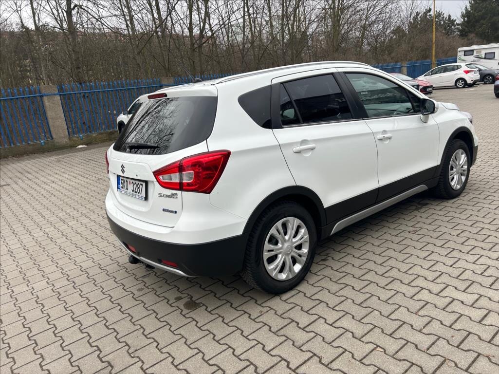 Suzuki SX4 S-Cross SUV 1,4 l 95 kw