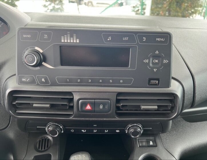 Peugeot Partner Skříň 1,5 l 75 kw