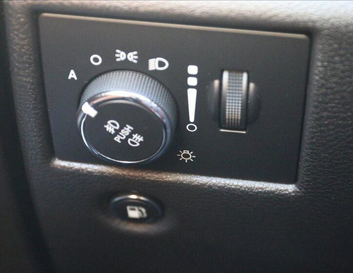 Jeep Grand Cherokee 20