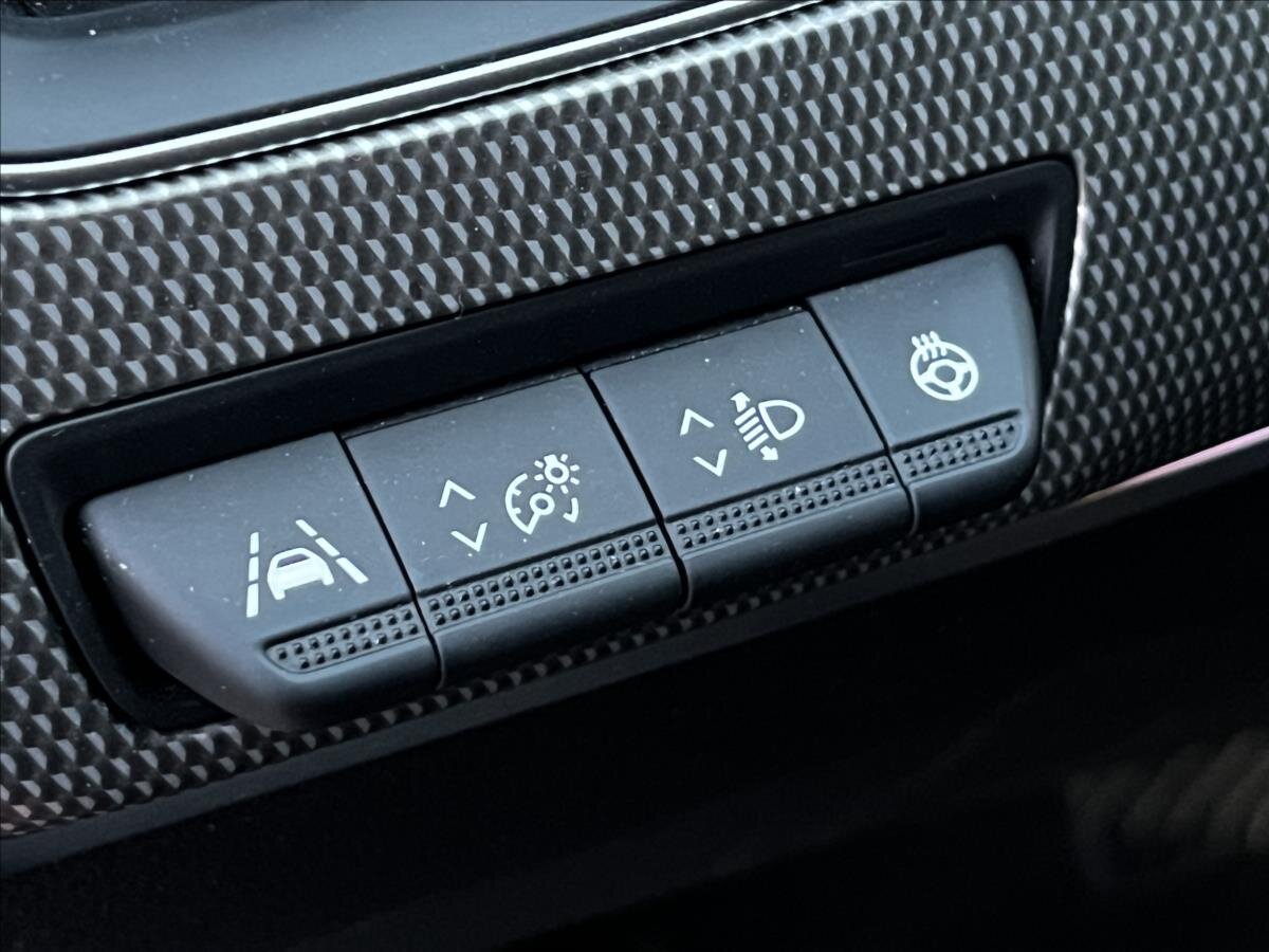 Renault Arkana SUV / Terénní 1,3 l 103 kw