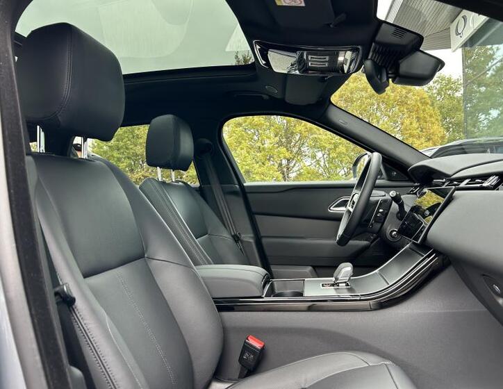 Land Rover Range Rover Velar 12