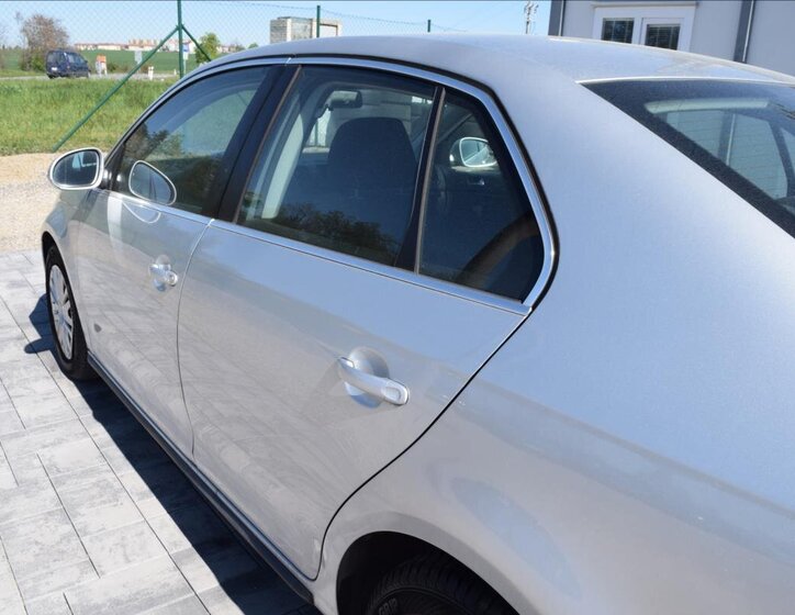 Volkswagen Jetta Kombi 1,4 l 90 kw