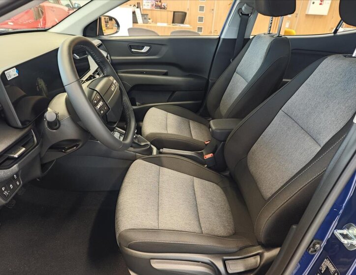 KIA Stonic CUV / Crossover 998,0 74 kw