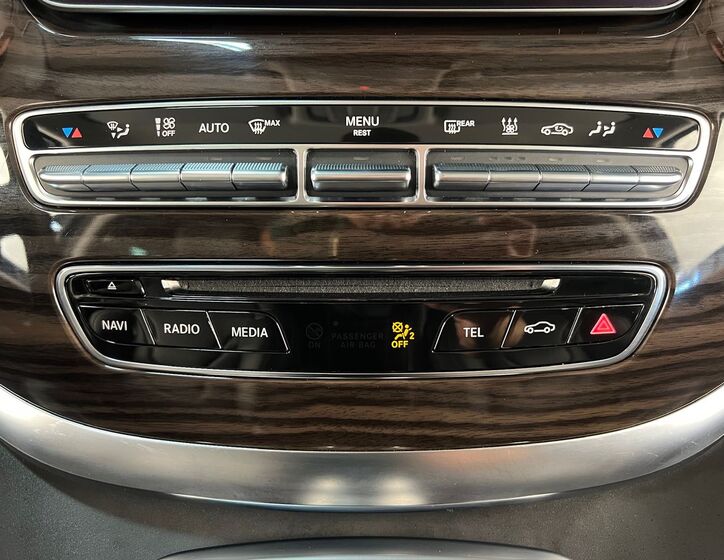 Mercedes-Benz Třídy V 23