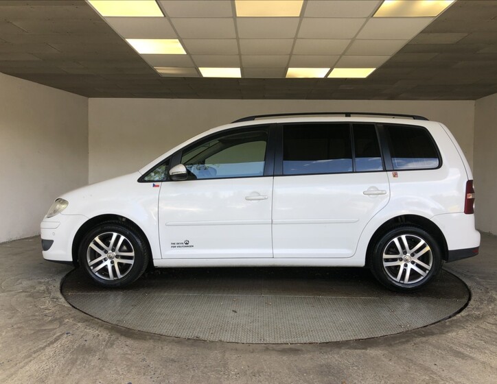 Volkswagen Touran 4