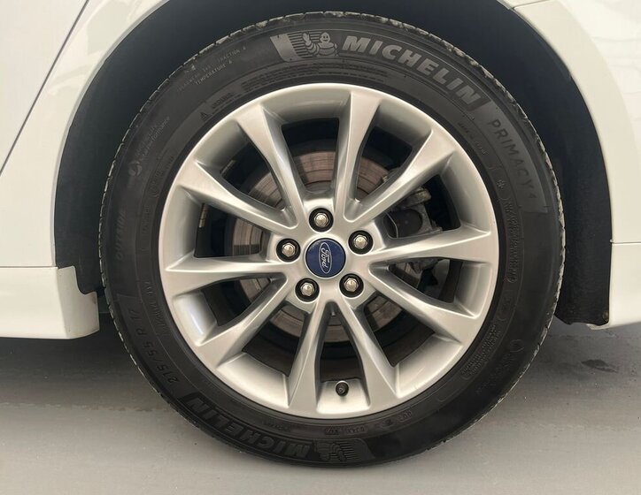 Ford Mondeo Liftback 2,0 l 110 kw