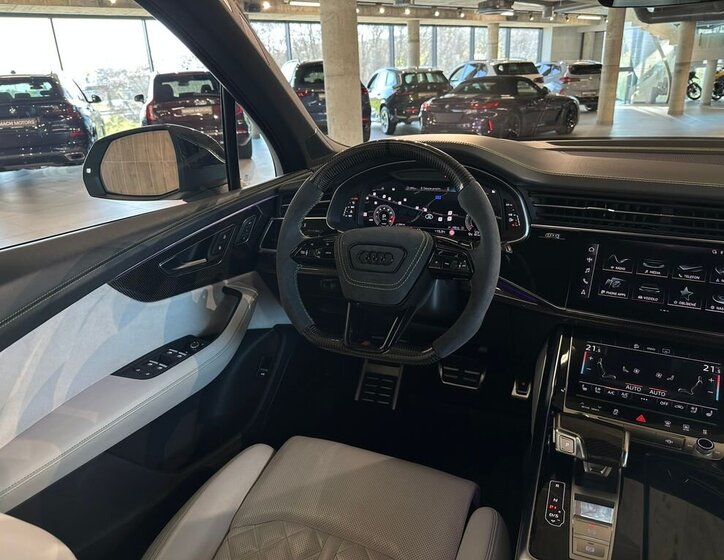 Audi SQ7 SUV / Terénní 4,0 l 373 kw