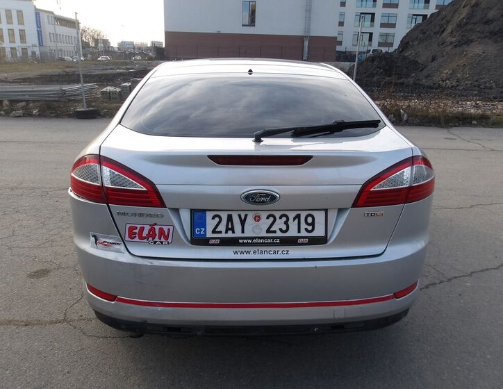 Ford Mondeo Hatchback 2,0 l 103 kw