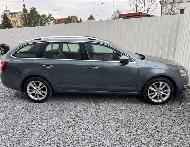 Škoda Octavia Kombi 1,5 l 110 kw