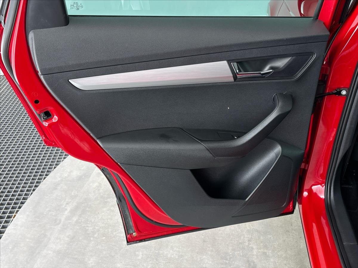 Škoda Karoq SUV / Terénní 2,0 l 85 kw