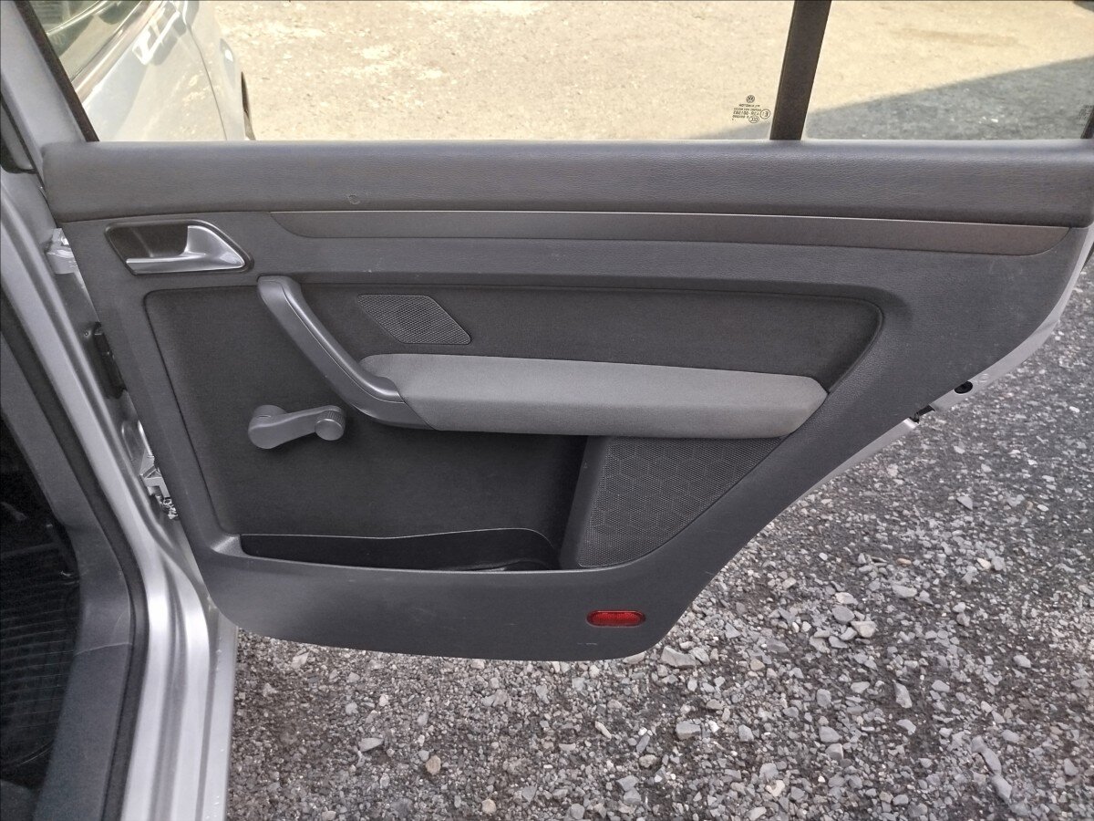 Volkswagen Touran MPV 1,9 l 77 kw