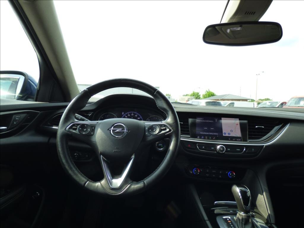 Opel Insignia Kombi 2,0 l 154 kw