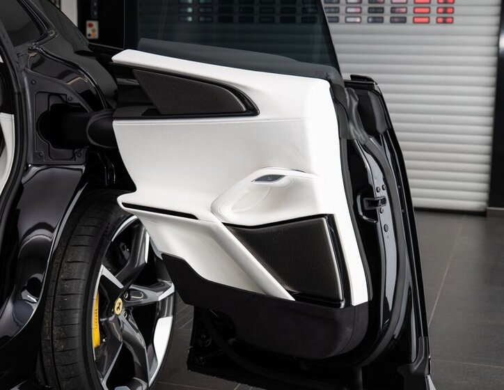 Ferrari Ostatní SUV 6,5 l 529 kw