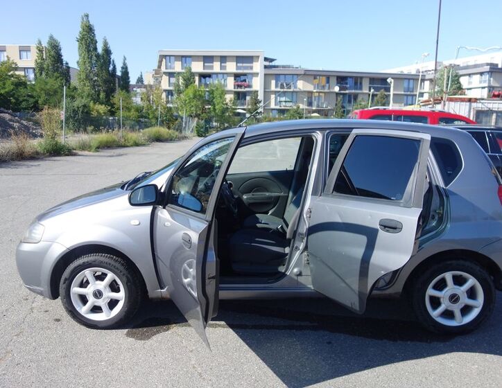 Chevrolet Aveo 11