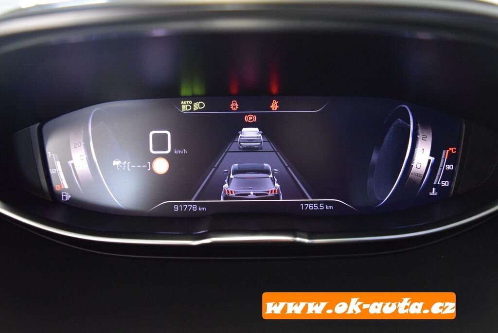 Peugeot 5008 MPV 1,5 l 96 kw