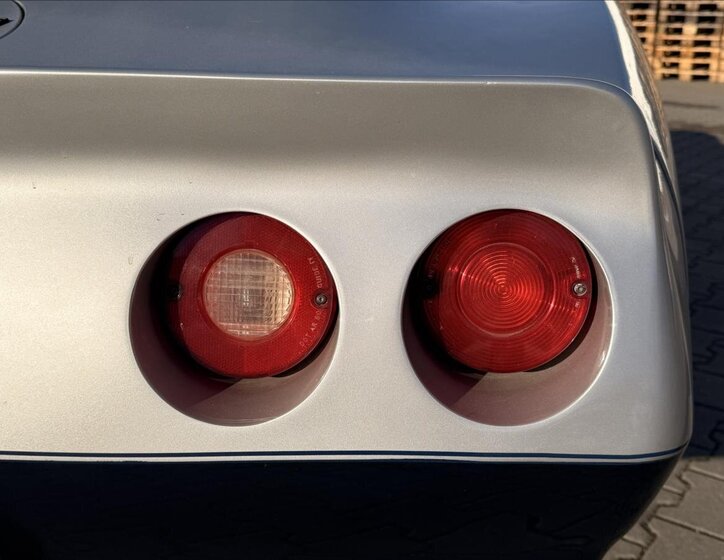 Chevrolet Corvette Kupé 5,7 l 169 kw