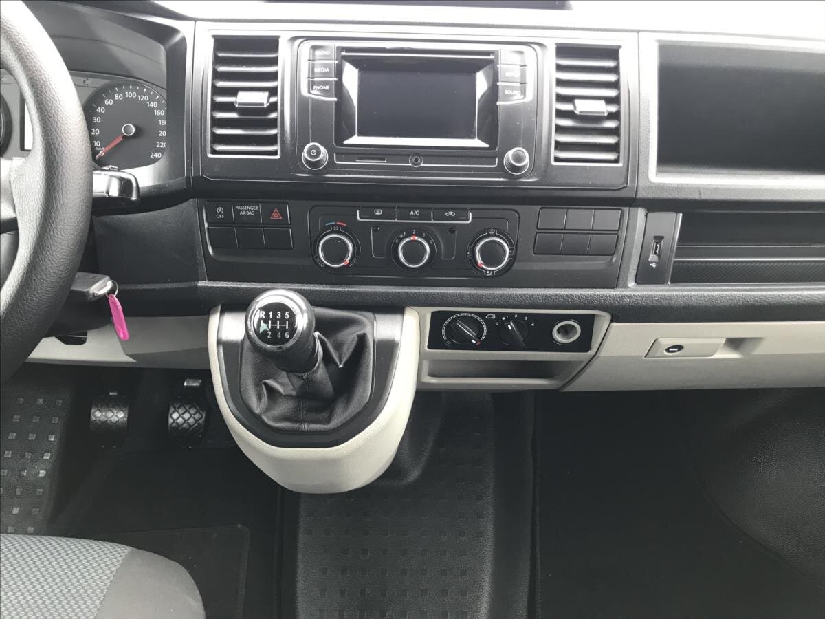 Volkswagen Transporter Kombi 2,0 l 110 kw