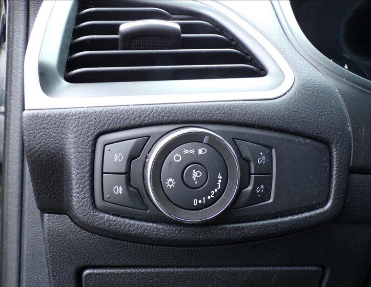 Ford Galaxy Kombi 2,0 l 110 kw