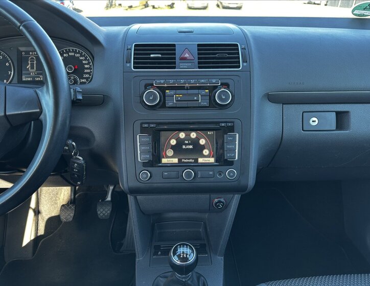 Volkswagen Touran MPV 1,2 l 77 kw