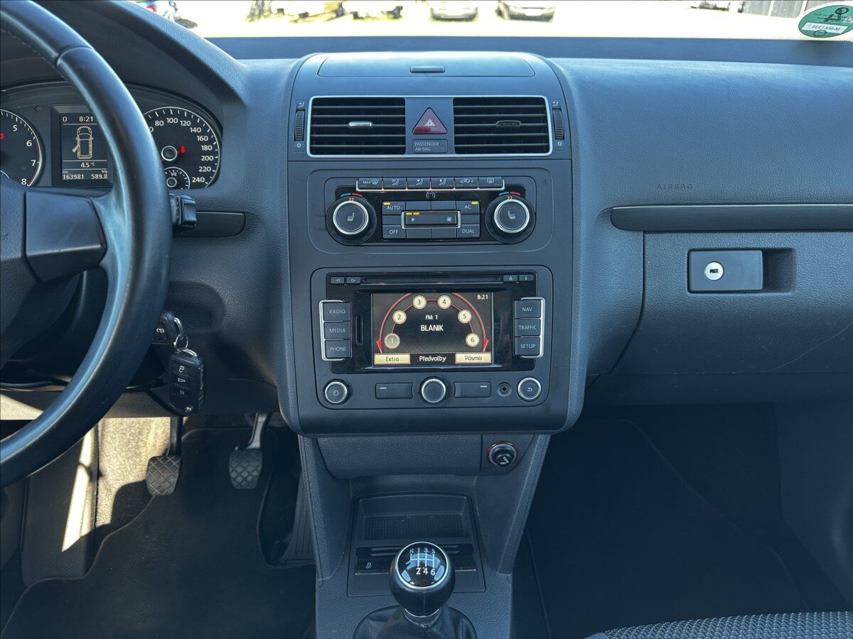 Volkswagen Touran MPV 1,2 l 77 kw