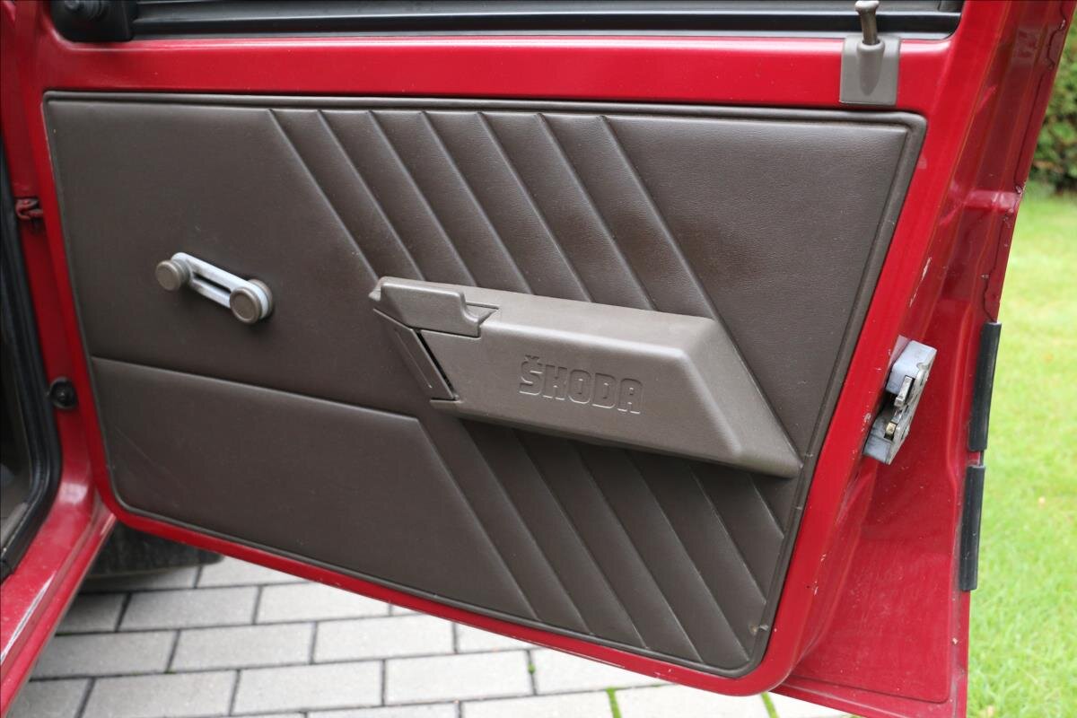 Škoda Favorit Hatchback 1,3 l 46 kw