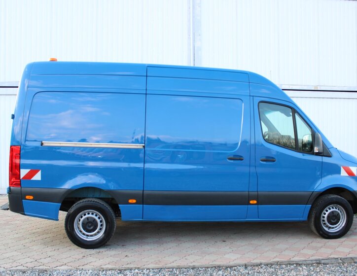 Mercedes-Benz Sprinter Užitková 2,1 l 120 kw