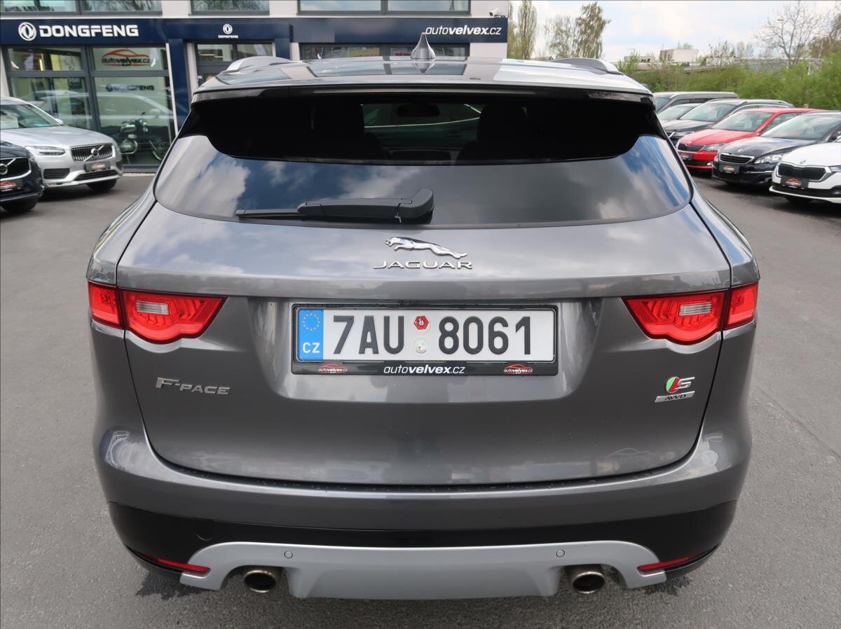 Jaguar F-Pace SUV / Terénní 3,0 l 280 kw