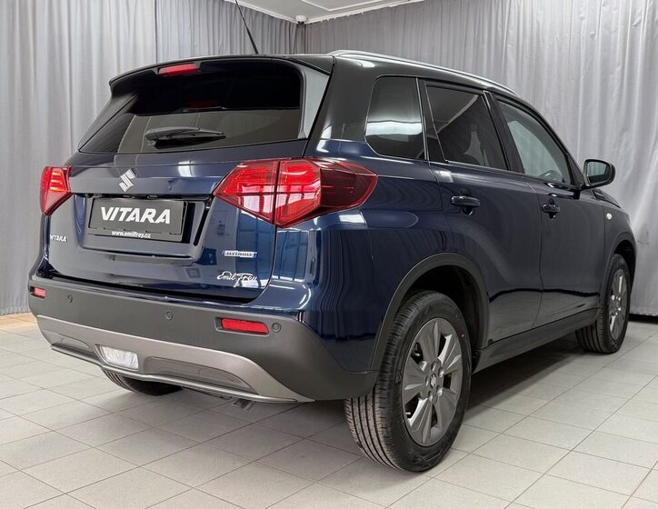 Suzuki Vitara SUV / Terénní 1,4 l 81 kw