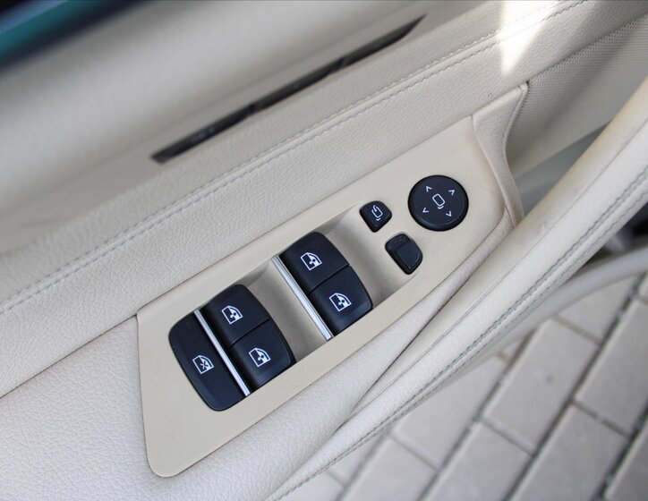 BMW Řada 5 Sedan 3,0 l 250 kw