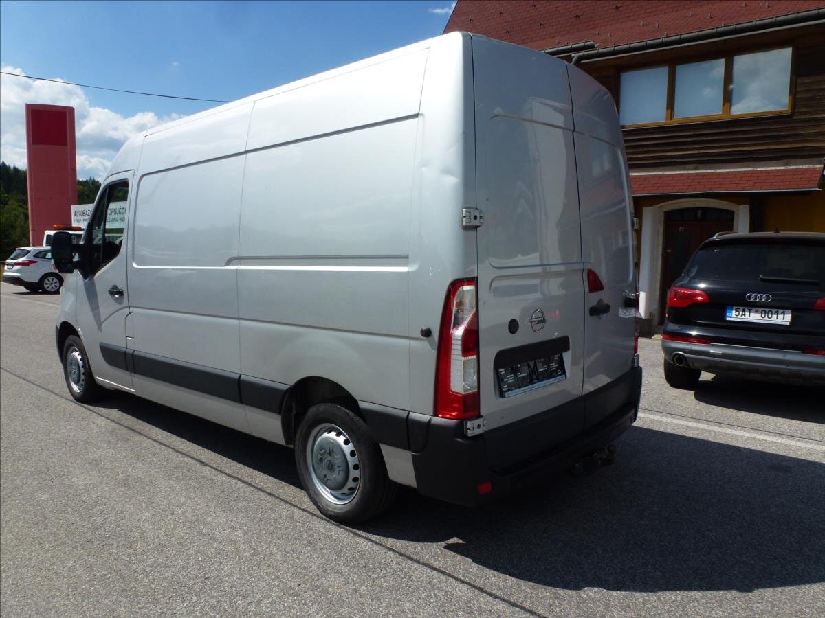 Opel Movano