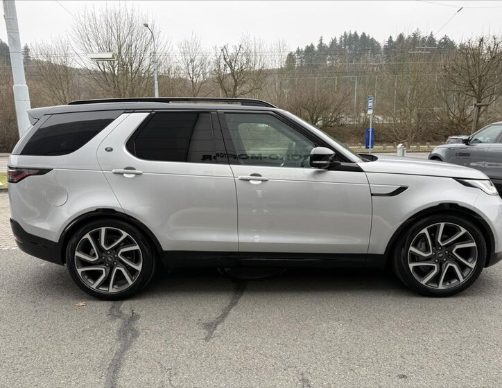 Land Rover Discovery 6