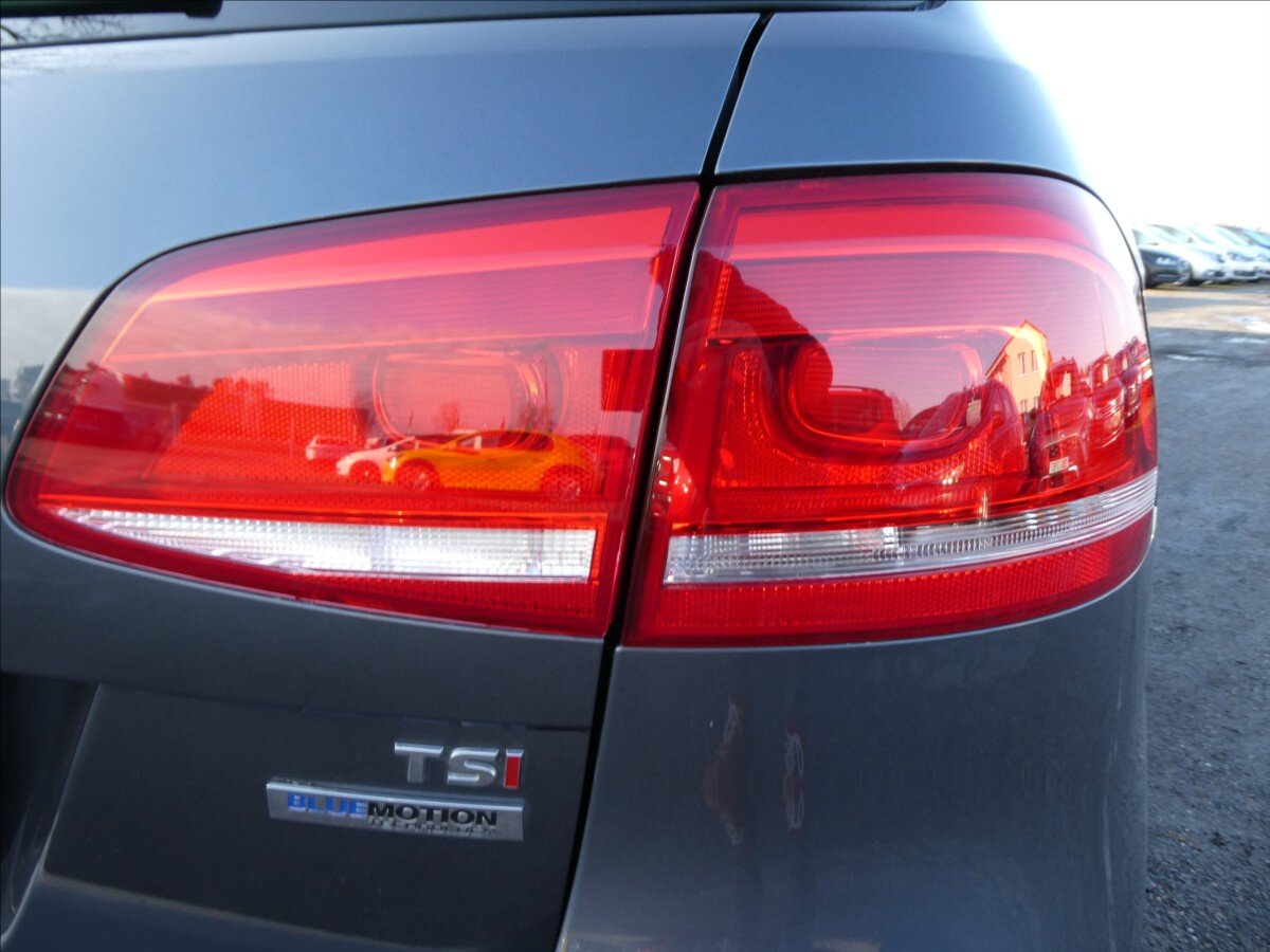 Volkswagen Passat Kombi 1,4 l 90 kw